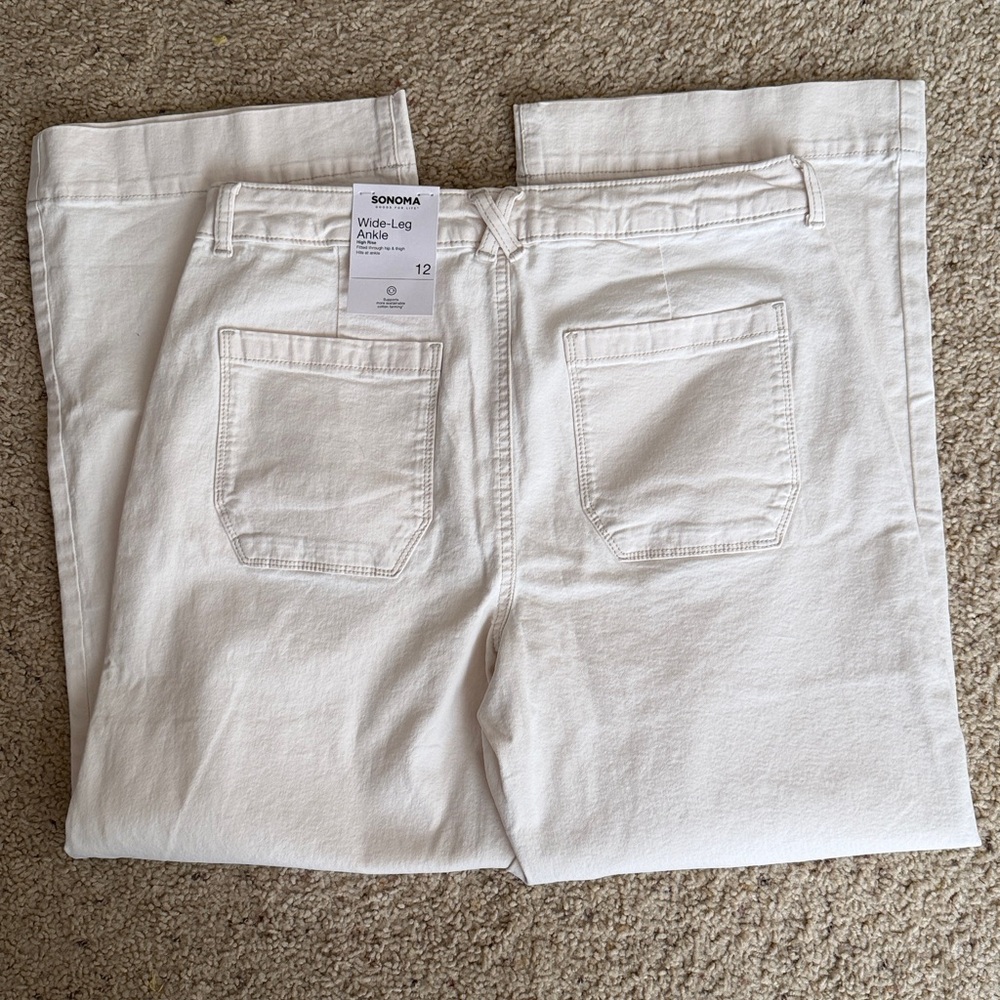 Sonoma Women's Light Cream Straight Leg Jeans - Picture 2 of 4